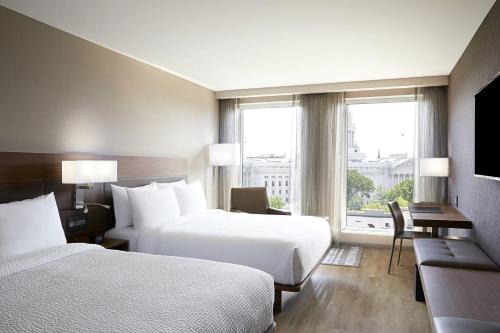 Madison Hotel | AC Hotel by Marriott Madison Downtown