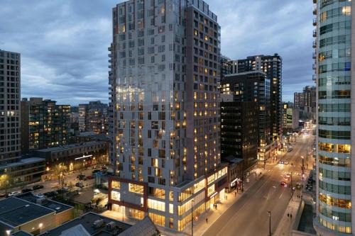 Downtown Ottawa Hotel | AC Hotel by Marriott Ottawa Downtown