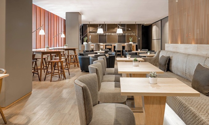 Logrono Hotel | AC Hotel La Rioja by Marriott