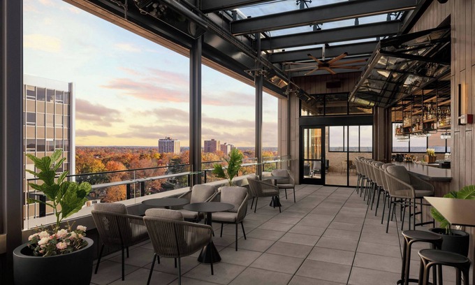 Downtown Hotel | AC Hotel St. Louis Clayton