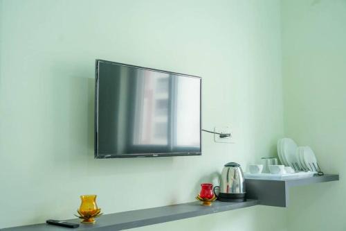 Gachibowli Apartment | AC Room Near ISB/US Embassy, Gachibowli