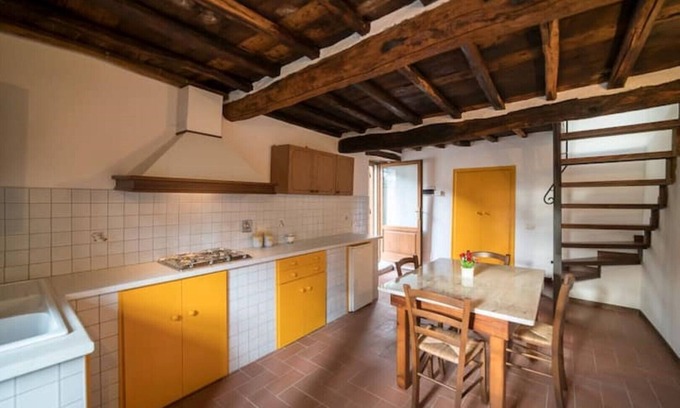 Pontassieve Apartment | Acacia Apartment