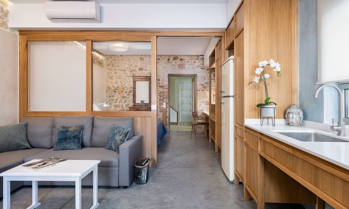 Koum Kapi House | Accessible Ground Floor Apartment