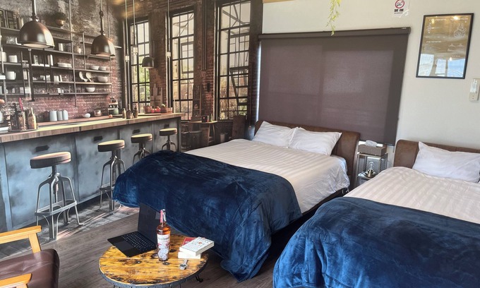 Yokkaichi House | Accommodates 13 people Convenient access to Nagoya, Nagashima, and Ise 3 free parking spaces Family size guesthouse with terrace