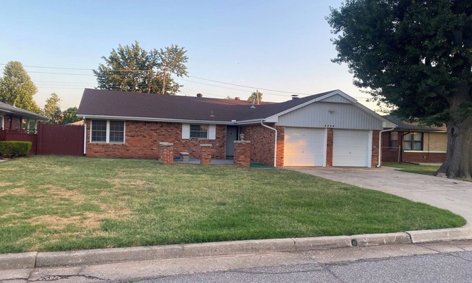 Central Oklahoma City House | Accommodations for medical students doing rotations in Oklahoma City 3bd 2ba
