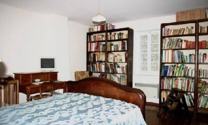 Raphele-les-Arles House | Accomodation in a typical house in Provence