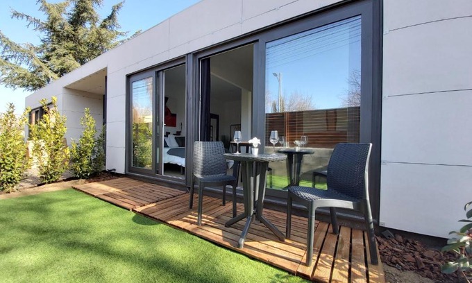 Cerceda Apartment | Acero y Piedra Apartamentos con jardín privado