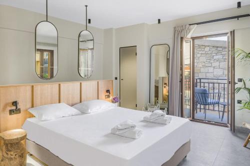 Koutouloufari Hotel | Achatis Suites
