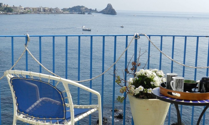 Aci Castello Apartment | Aci Castello: Joinsicily - The Suite Under The Castle