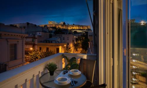 Makrigianni Apartment | Acropolis apartment with a unique view 2
