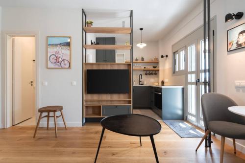 Kerameikos Apartment | Acropolis View - 1BR Apartment