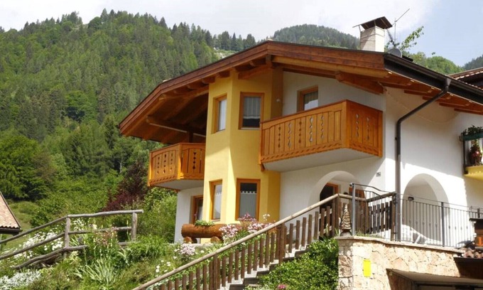 Sant'Antonio di Mavignola Apartment | Adamello Brenta sunshine