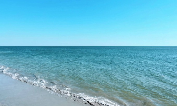 Buckroe Beach House | Adams Shore~1 block from the beach! Relax in our spacious and tranquil home.