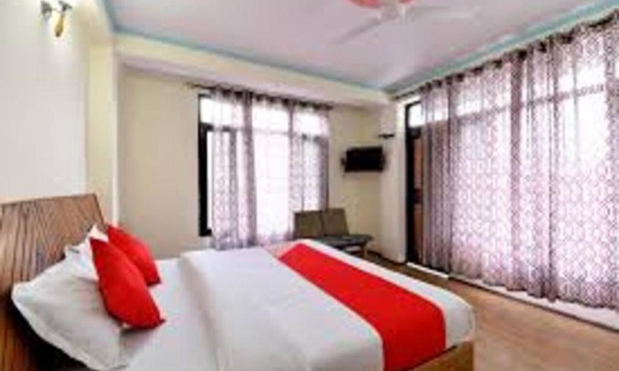 Simsa Village Hotel | ADB Rooms Hotel Kartik,Manali
