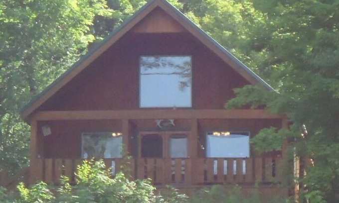 Croghan House | Adirondack Lakefront Home. Internet, Private Beach, Boats, Canoe, Kayaks.