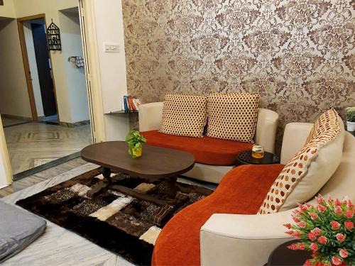 Jabalpur Apartment | Aditya Premium HomeStay- Furnished Air Conditioned- 2BHK