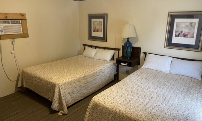 Lemoyne Resort | Admiral’s Cove Resort - Family Suite 17