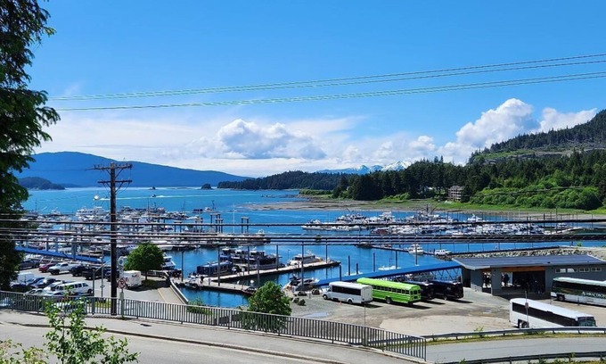 Juneau Apartment | Admirals Quarters Auke Bay Harbor Large Apt with Awe Inspiring Harbor Views