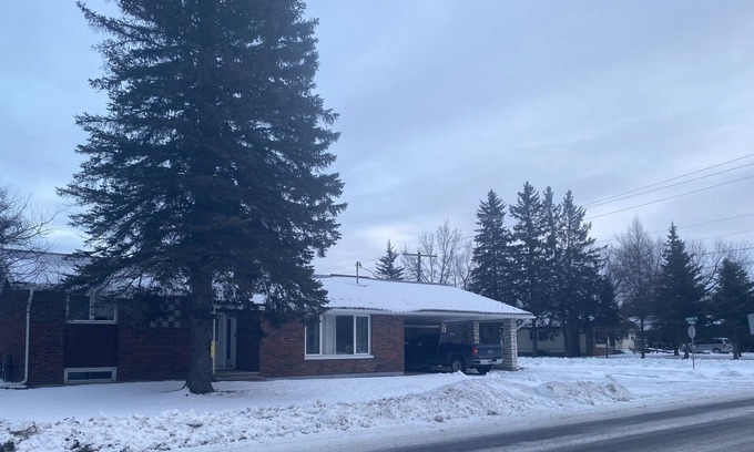 Timiskaming District Apartment | Adorable Bachelor Suite in Englehart, ON