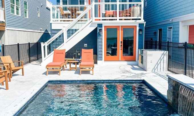 Beach Haven House | Adorable Bayfront Cottage w/Heated Pool 2 Bed/1 Bath