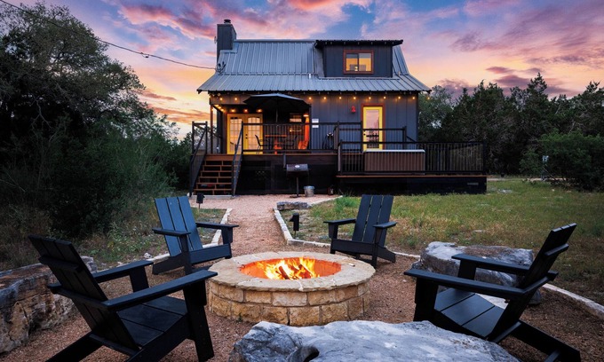 Wimberley House | Adorable Cabin on Private Acres with Bird Blind
