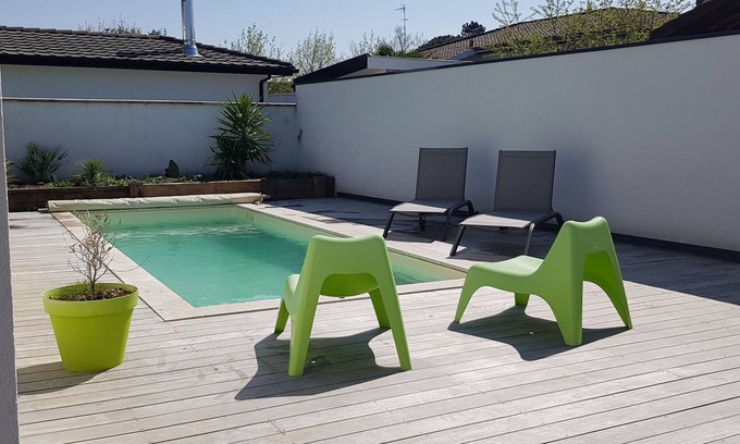 Saint-Medard-en-Jalles House | Adorable house with pool near BORDEAUX and ARCACHON/CAP FERRET beaches
