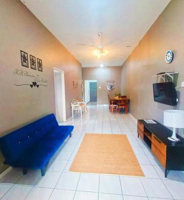 Bukit Rambai House | Adriana RH Homestay 3Bedroom 2Bathroom