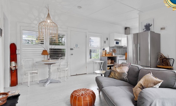 Erowal Bay House | Adrift - Pet-friendly - 5 min Walk to Bay - Rustic Charm