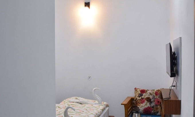 Greater Noida Hotel | advent hotel, Noida hotels, greater Noida hotel, couple friendly,Noida extension