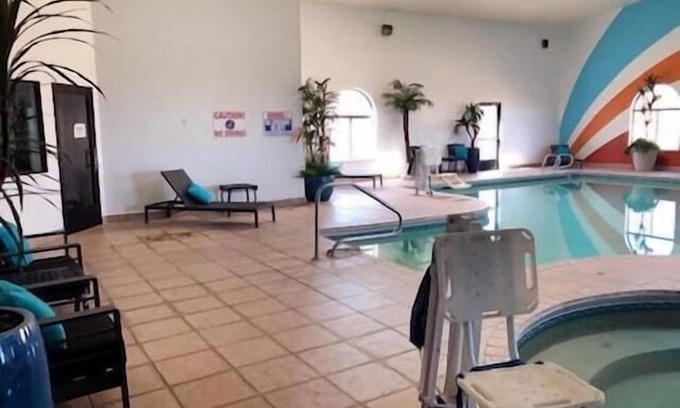 Window Rock Hotel | Adventure Awaits! 3 Units Near Navajo Nation Zoo and Botanical Park! W/Pool!