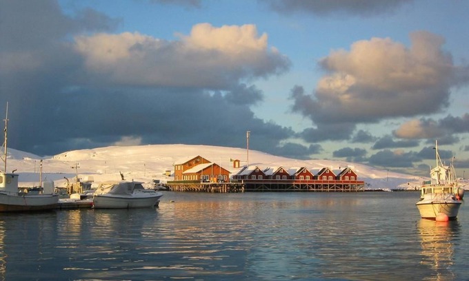 Mehamn House | Adventure Camp Mehamn