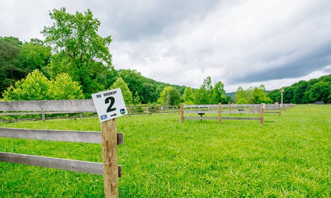 Clay City House | Adventure & Dirt-Biking - Family-Friendly RV Site #11 - near Red River Gorge, KY