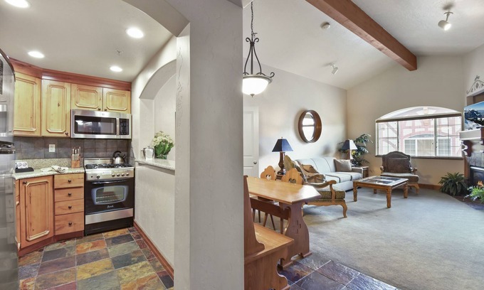 Midway Villa | Adventure Hub~Ski Resorts, Backcountry & Park City 3068-2
