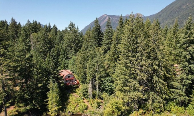 Hoodsport House | Adventure Starts Here! Closest neighborhood to Staircase National Park