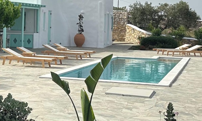Naousa Villa | Aegean Queen Villas