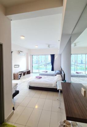 Tanjung Aru Apartment | Aeropod KK Corner Unit Near City and Airport 4 pax Free Parking