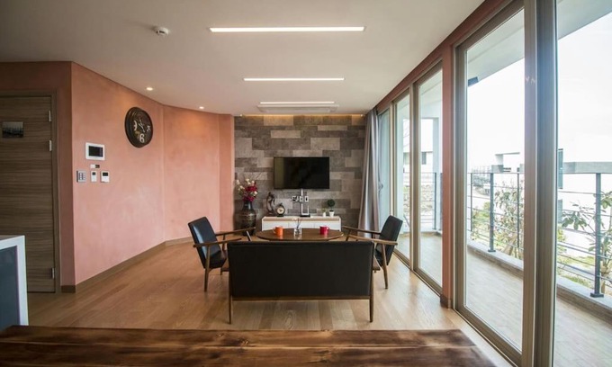 Aewol House | Aewol Penthouse C5