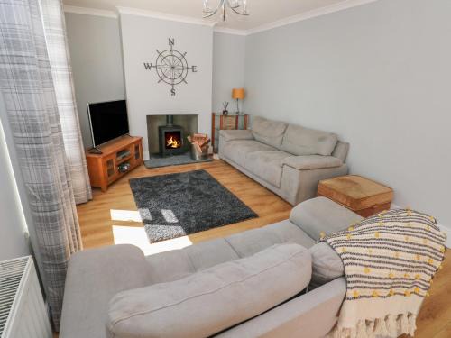 Cynonville House | Afan House