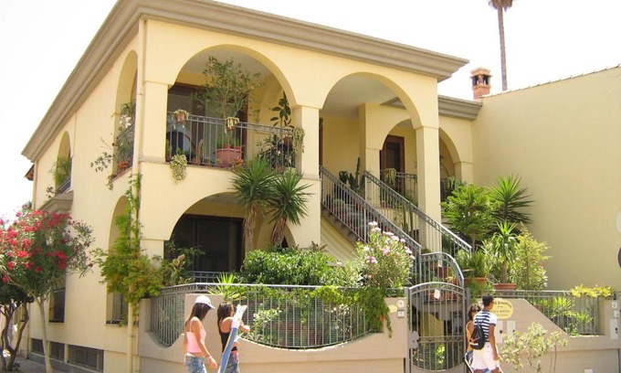 Torre Grande House | Affittacamere Acquamarina