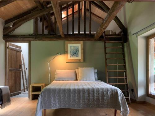 Varallo House | Affittacamere Montagne Verdi