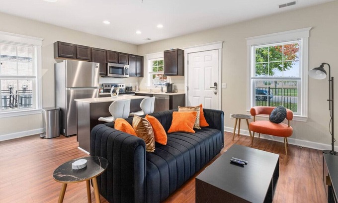 Midtown Apartment | Affordable 1-BR by DMC Detroit