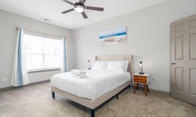 Indianapolis Apartment | Affordable 1BD Keystone