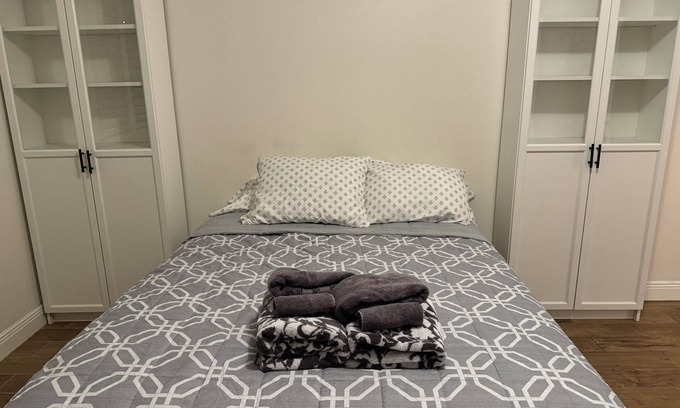 Willow Bend House | “Affordable Comfort, One Room”