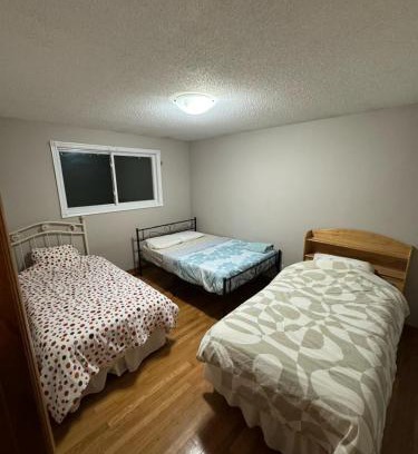 Rosemount House | Affordable Family Room for 4 People-24Hrs Checkin-Next To Downtown,Airport
