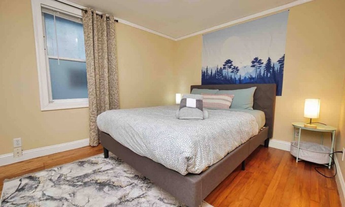 Oakland Ave - Harrison St Apartment | Affordable & Furnished Comfy Oakland Apt