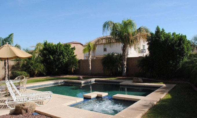 Sheely Farms House | Affordable Luxury 4000 sqft. 6BR -Pool, Spa & Pool Table-Permit #STR-2025-000902