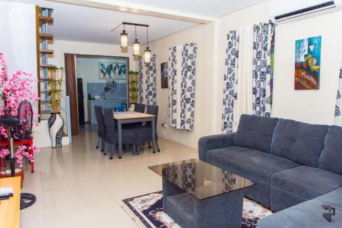 Angeles City House | Affordable Up to 16 Pax Near Aqua Planet & Clark International Airport