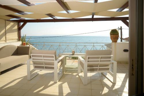 Akrogialion Apartment | Agali 1 superior maisonette