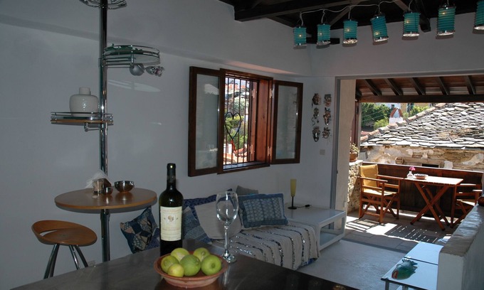 Skopelos House | Agapi Julia, tastefully rebuild, copious amounts of luxery. Old town Skopelos