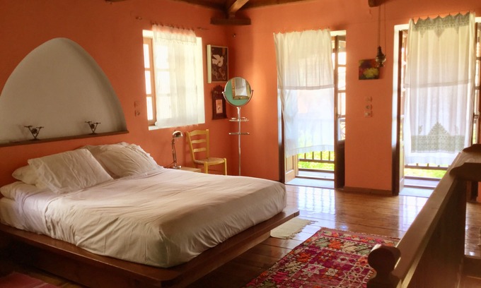 Skopelos House | Agapi Kyria Florence artistic, spacious, tasteful, luxcurious, quiet, sea view